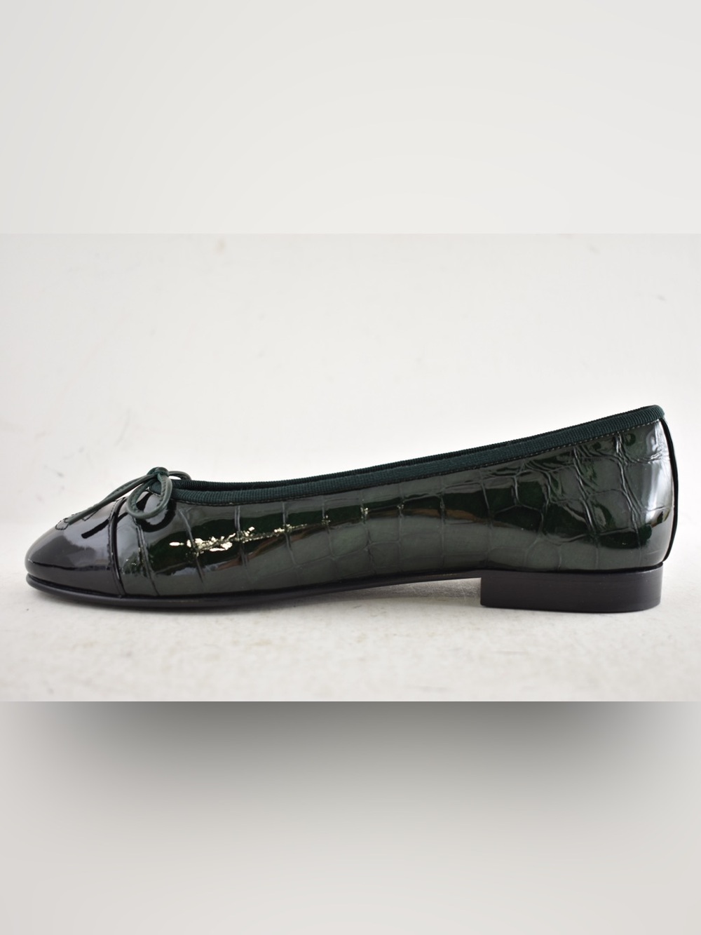 Chanel 26A Dark Green Black Crocodile Patent CC Logo Ballet Ballerina Flat 39 - Picture 12 of 16